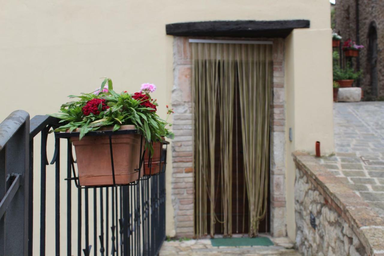 Il Castello Sul Lago Arrone Exterior foto